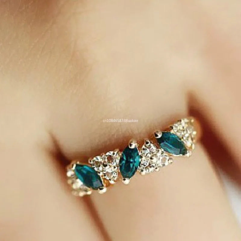Created Rings for Women New Classic Jewelry Wedding Engagement Ring Rhinestone Fine Jewelry Gift Girls Stylish Chic Ring